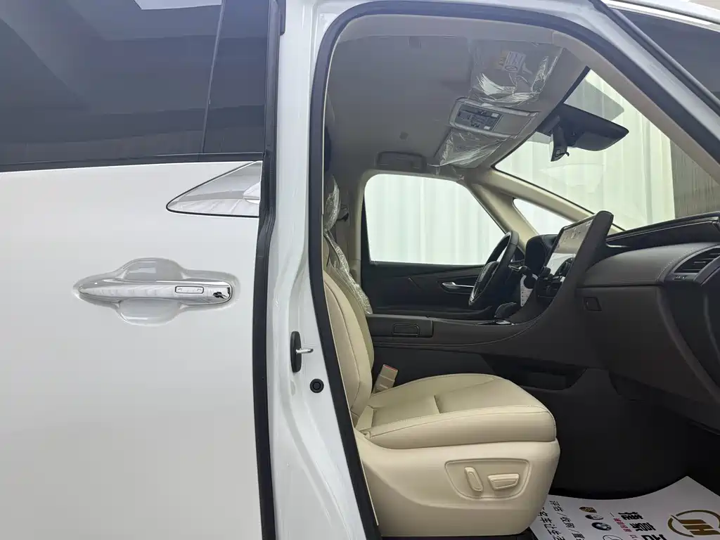 Toyota Vellfire 2026 — фото 12