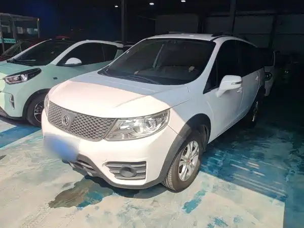 Dongfeng Jingyi X3 2015
