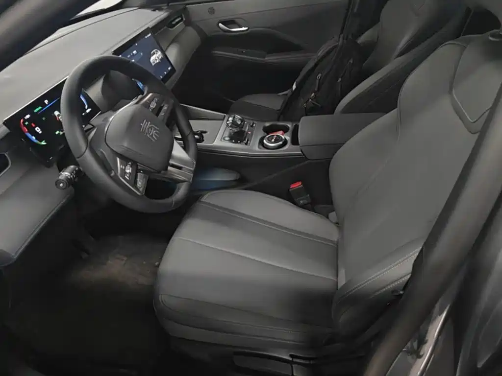 BYD Qin PLUS 2025 — фото 15