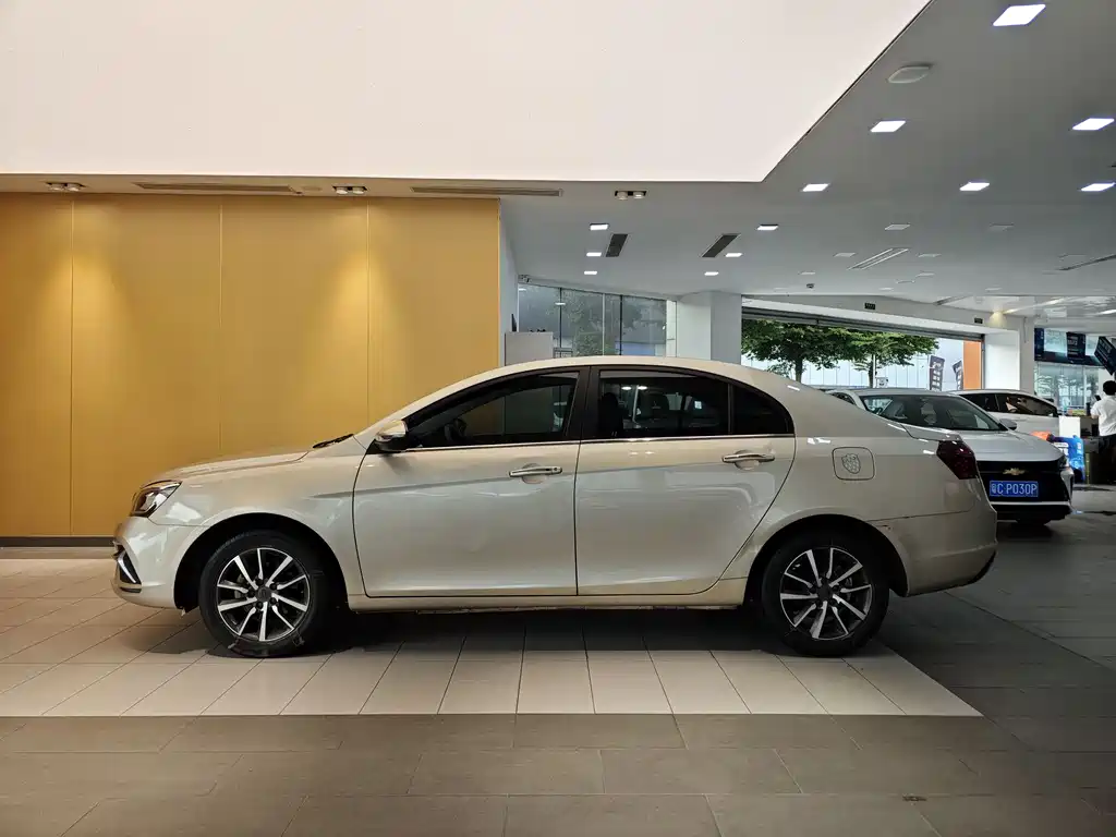 Geely Emgrand 2021