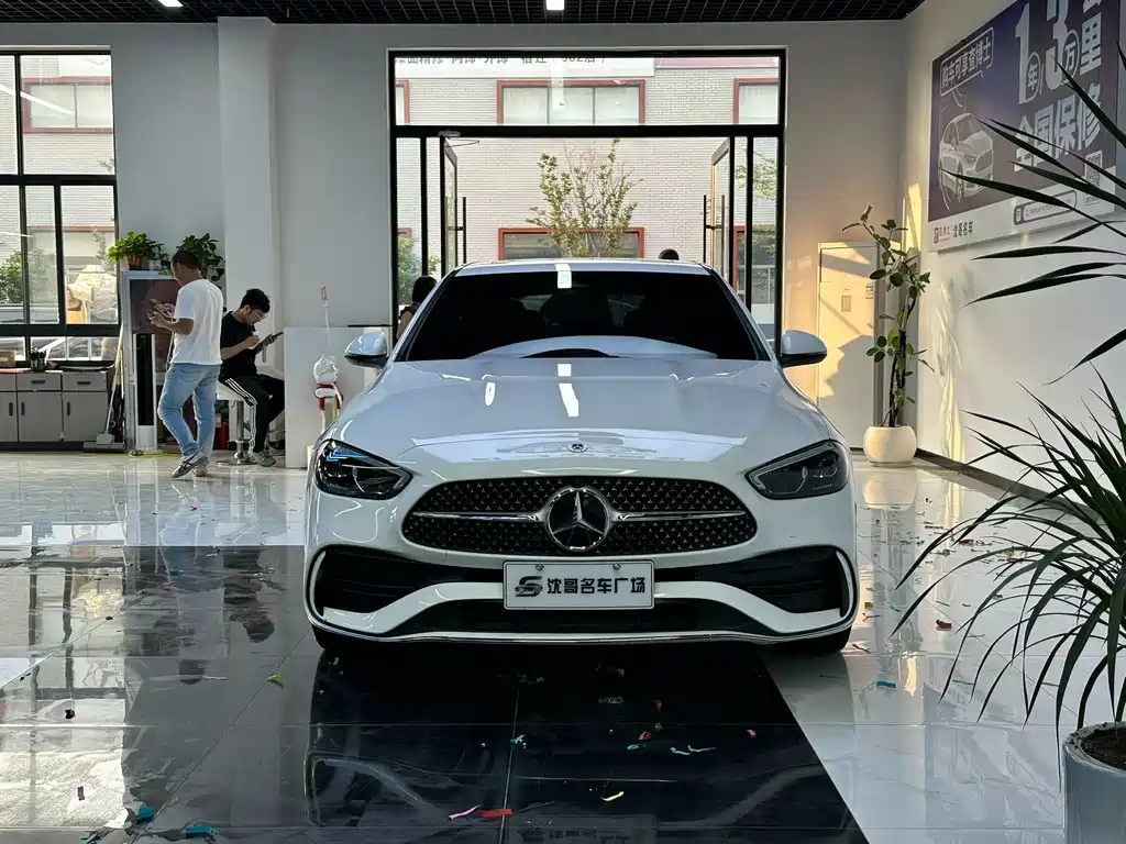 Mercedes-Benz C-Class 2023 — фото 2