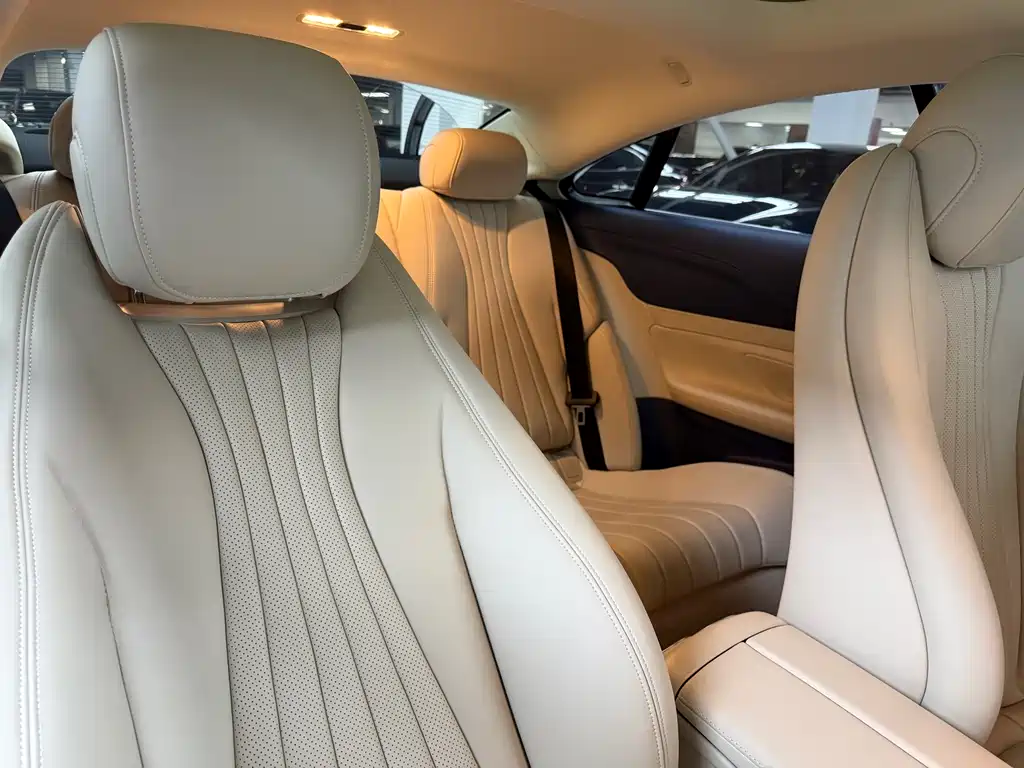 Mercedes-Benz E-Class 2020 — фото 15