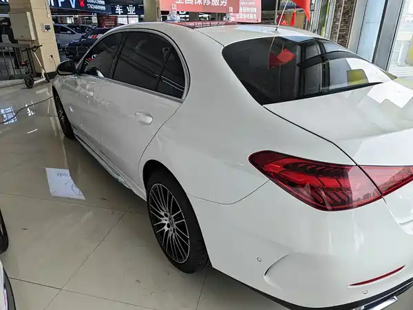 Mercedes-Benz C-Class 2022