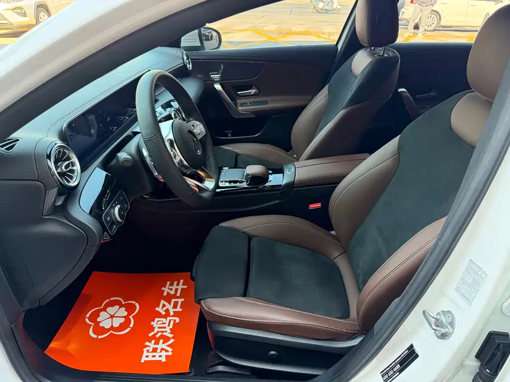 Mercedes-Benz A-Class 2020 — фото 4