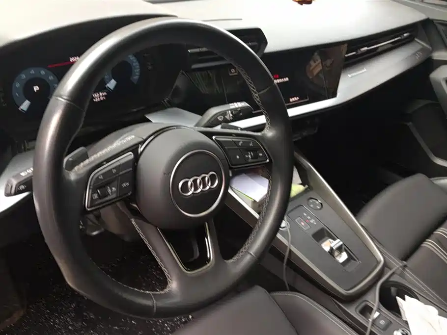 Audi A3 2024 — фото 12