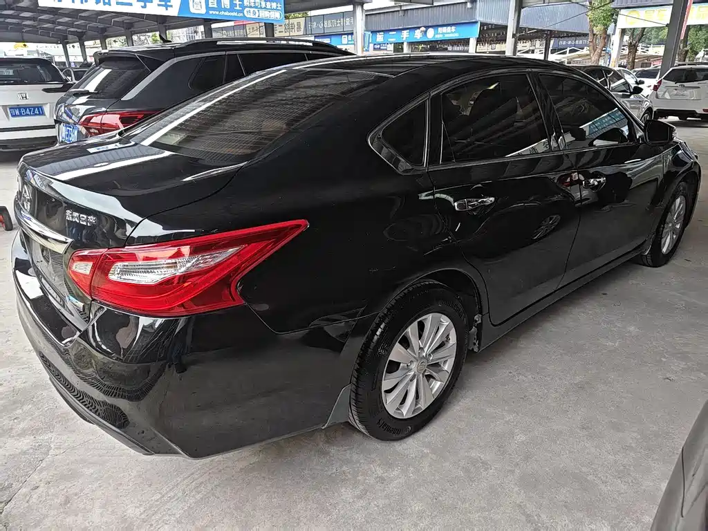 Nissan Teana 2017 — фото 13