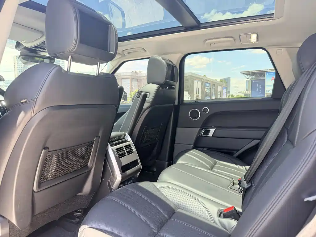 Land Rover Range Rover Sport 2017 — фото 10