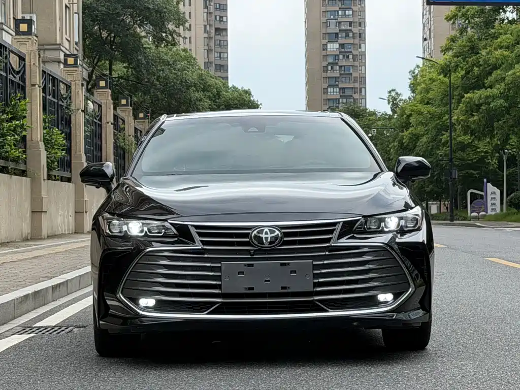 Toyota Avalon 2021 — фото 2