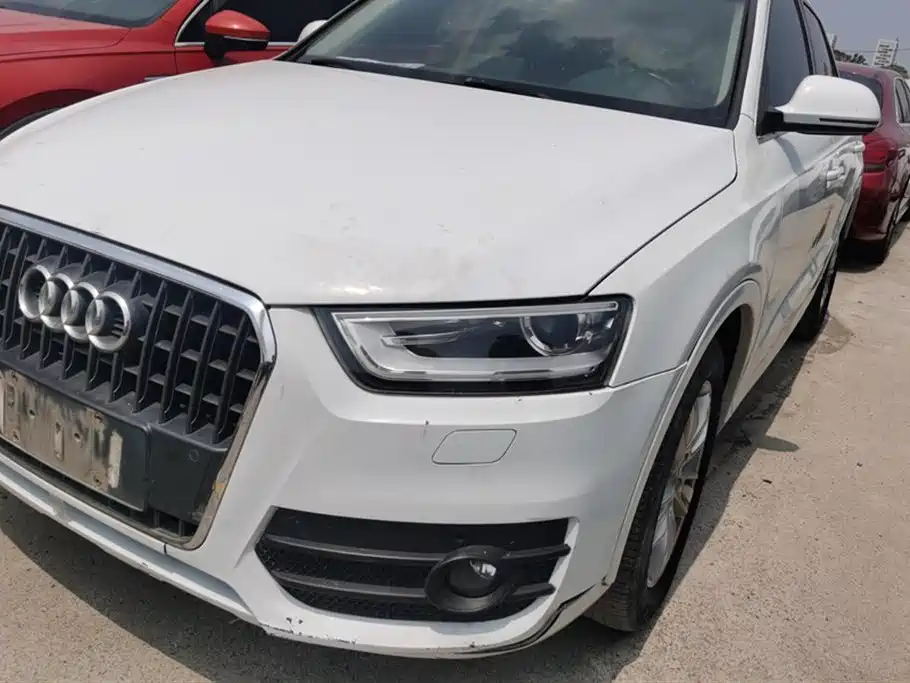 Audi Q3 2014