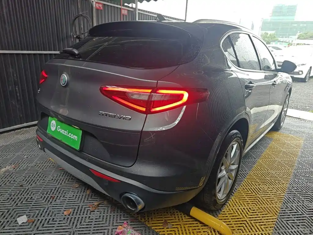 Alfa Romeo Stelvio 2019
