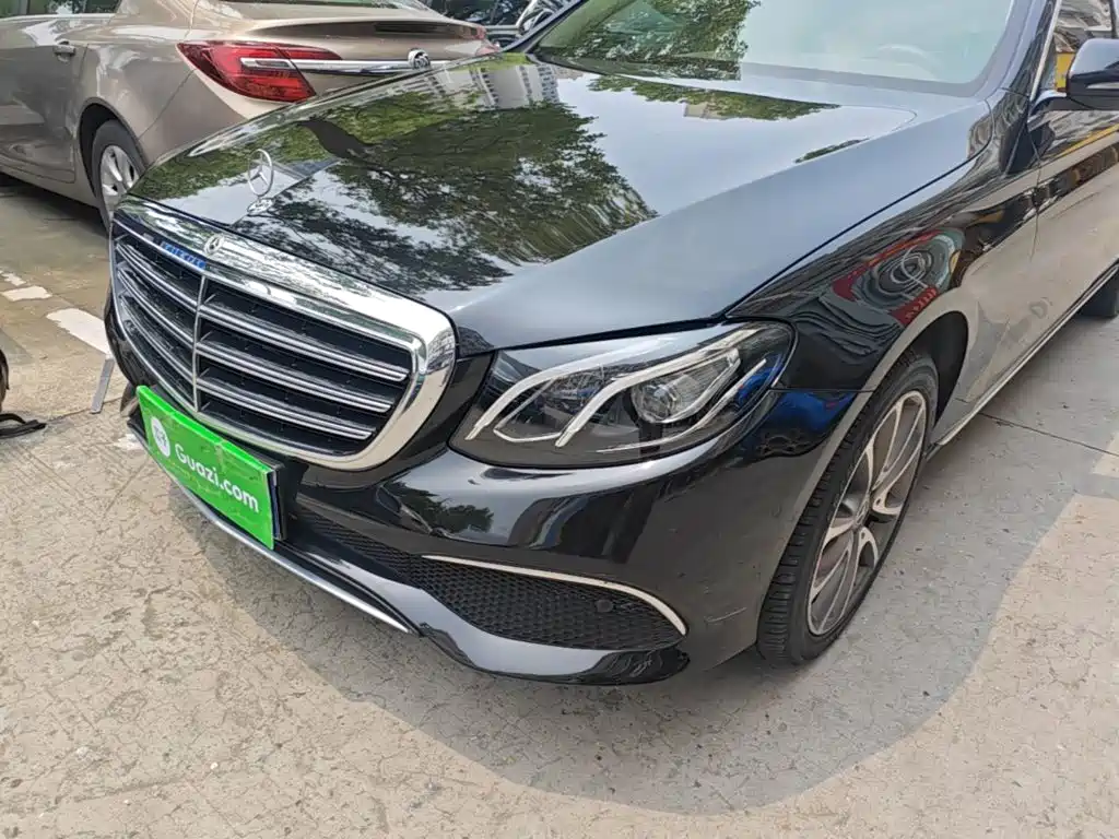 Mercedes-Benz E-Class 2019 — фото 24