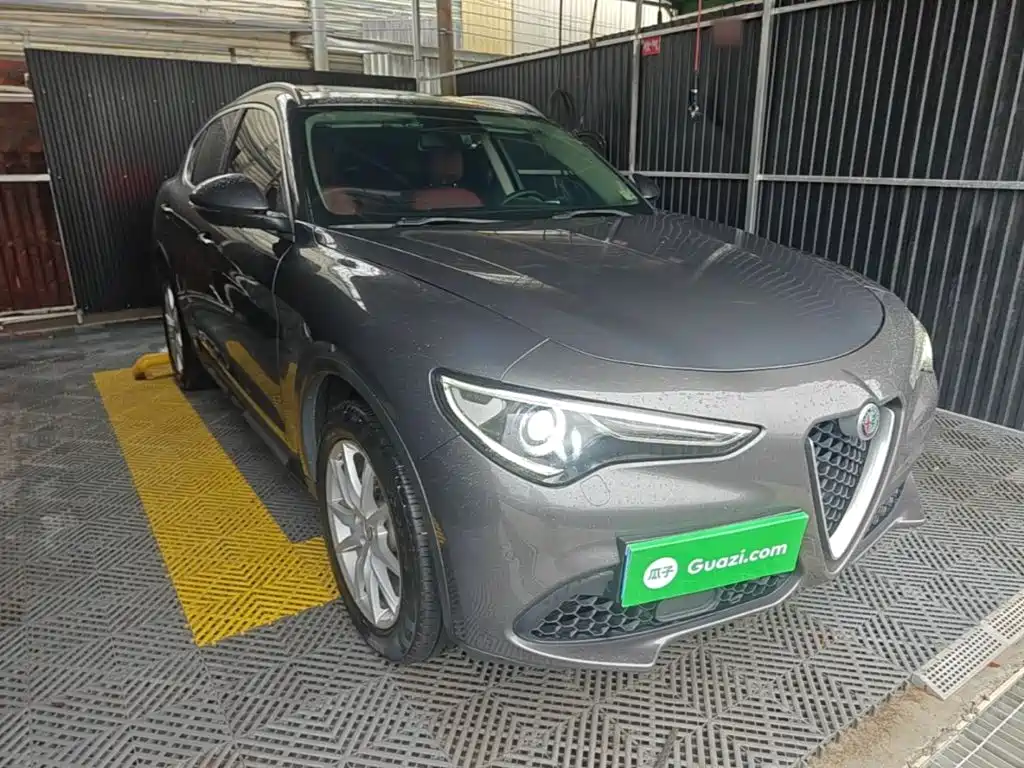 Alfa Romeo Stelvio 2019