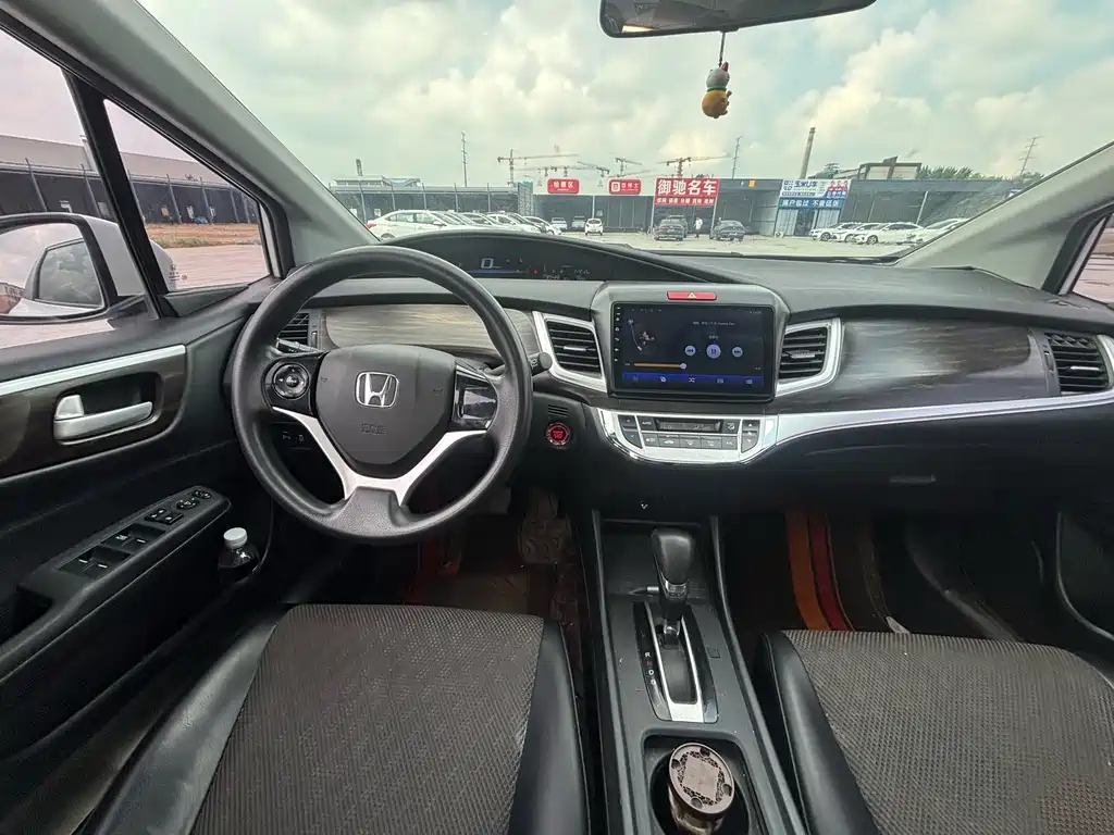 Honda Jade 2017 — фото 11