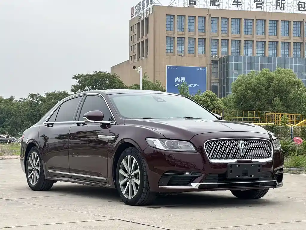 Lincoln Continental 2017 — фото 6
