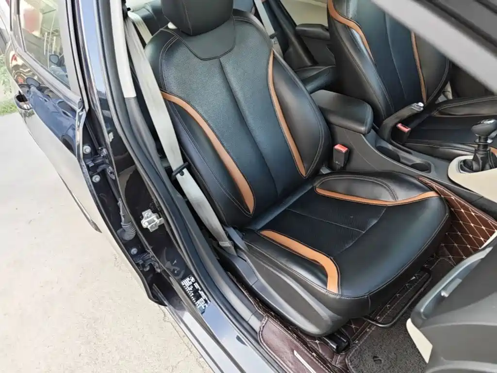 Buick Excelle GT 2015 — фото 25