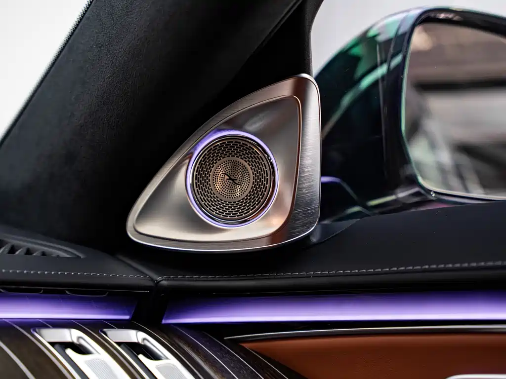 Mercedes-Benz Maybach S-Class 2023 — фото 15