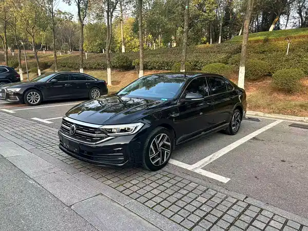 Volkswagen Sagitar 2023