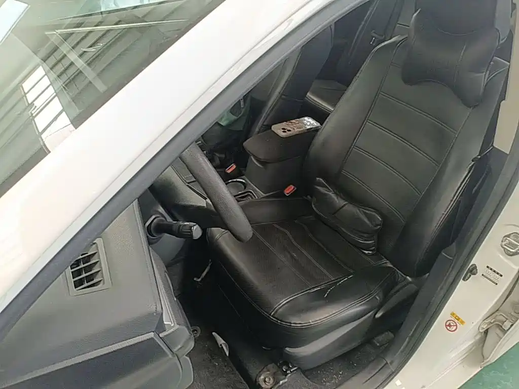 Toyota Corolla 2016 — фото 15