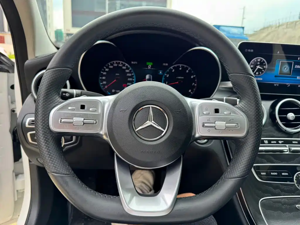 Mercedes-Benz C-Class 2021 — фото 16
