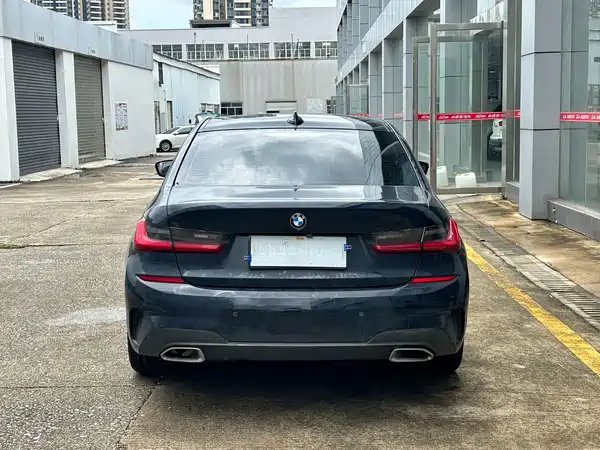 BMW 3 Series 2021