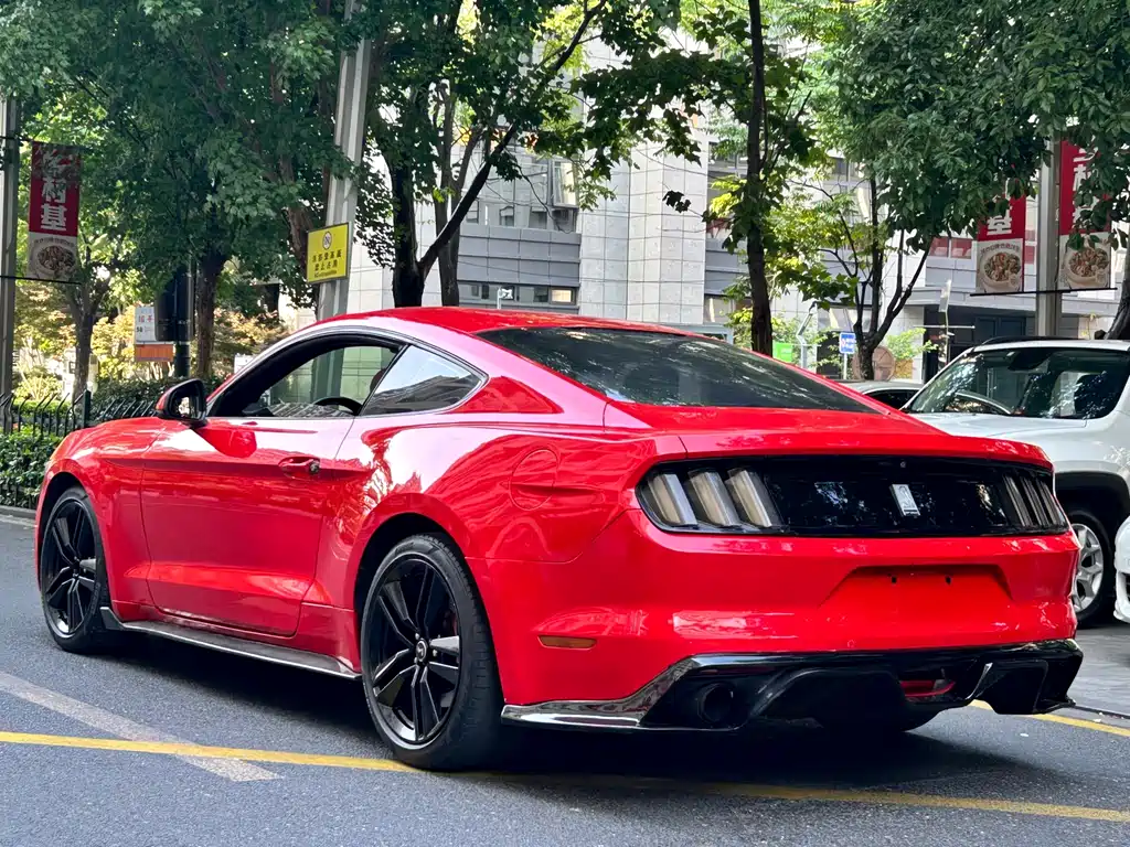 Ford Mustang 2015 — фото 6