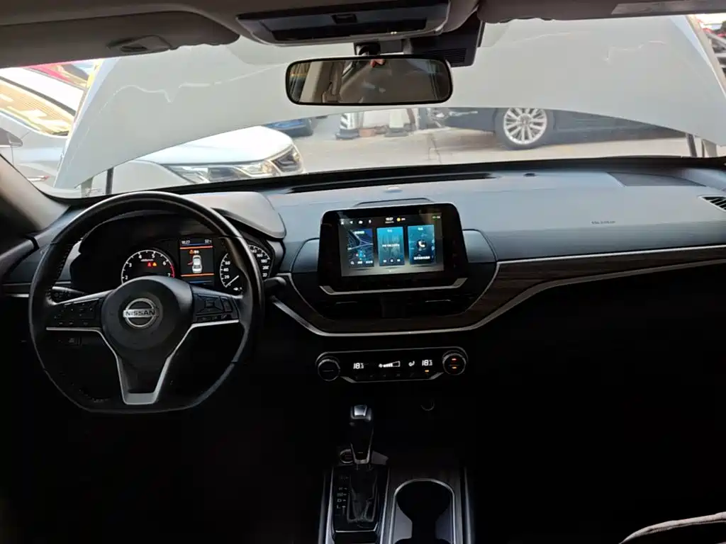 Nissan Teana 2021 — фото 10