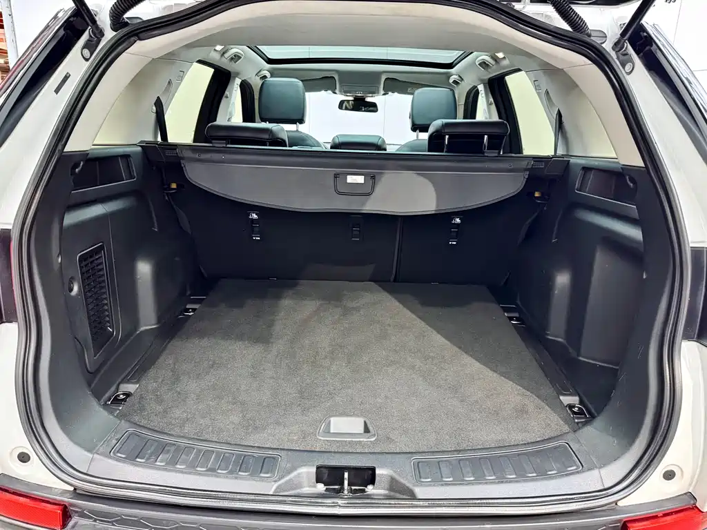 Land Rover Discovery Sport 2016 — фото 21