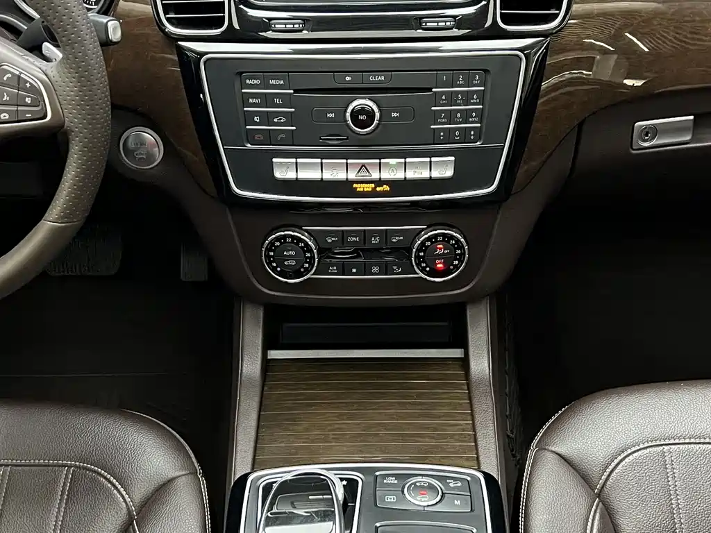 Mercedes-Benz GLS 2019 — фото 26