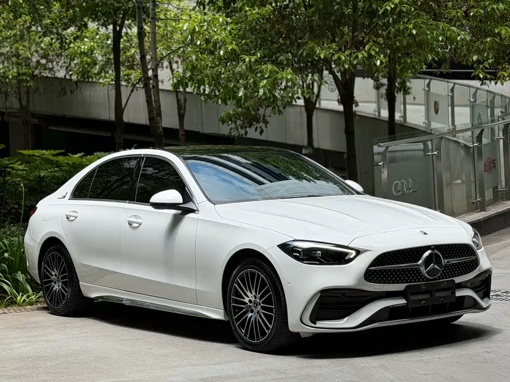 Mercedes-Benz C-Class 2023 — фото 4
