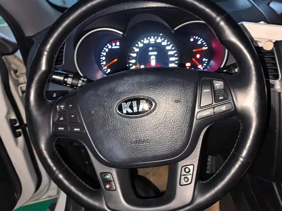 Kia Sorento 2013 — фото 15