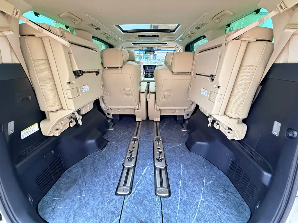 Toyota Vellfire 2021 — фото 20