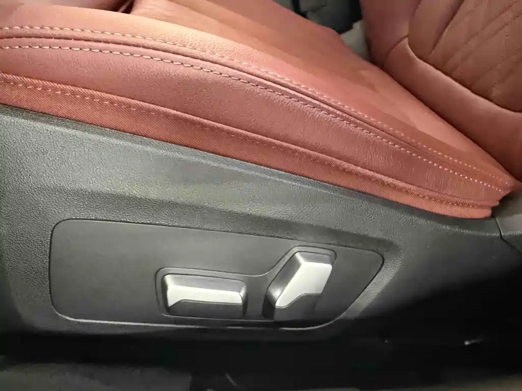 BMW 3 Series 2023 — фото 12