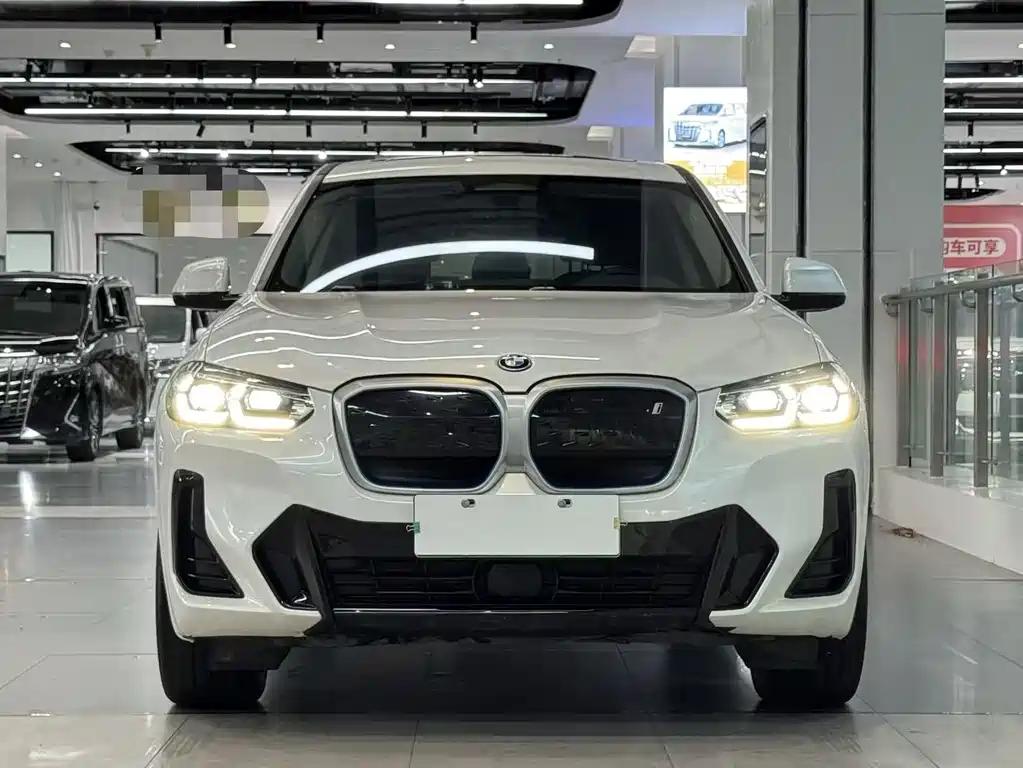 BMW iX3 2021 — фото 2