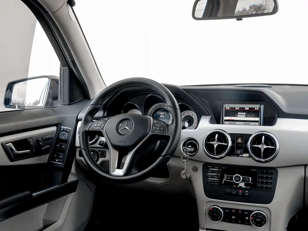 Mercedes-Benz GLK-Class 2014 — фото 14
