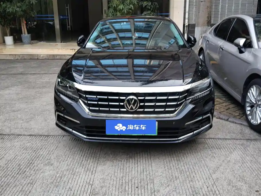 Volkswagen Passat PHEV 2021 — фото 2