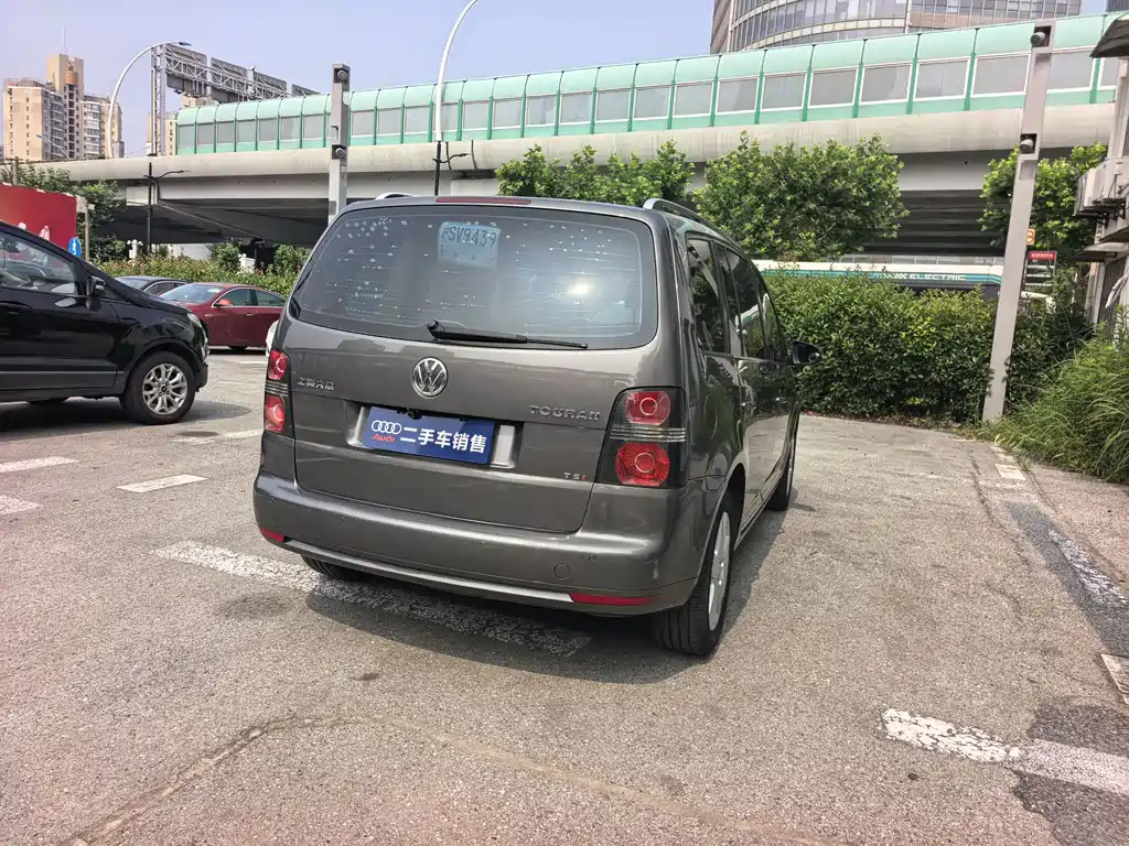 Volkswagen Touran 2013
