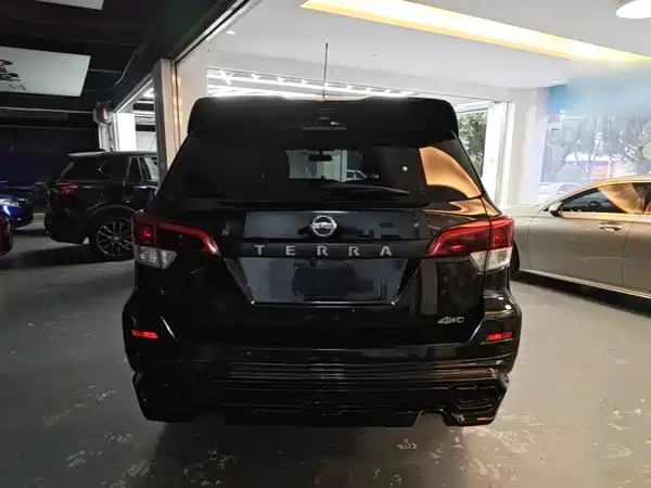 Nissan Terra 2022