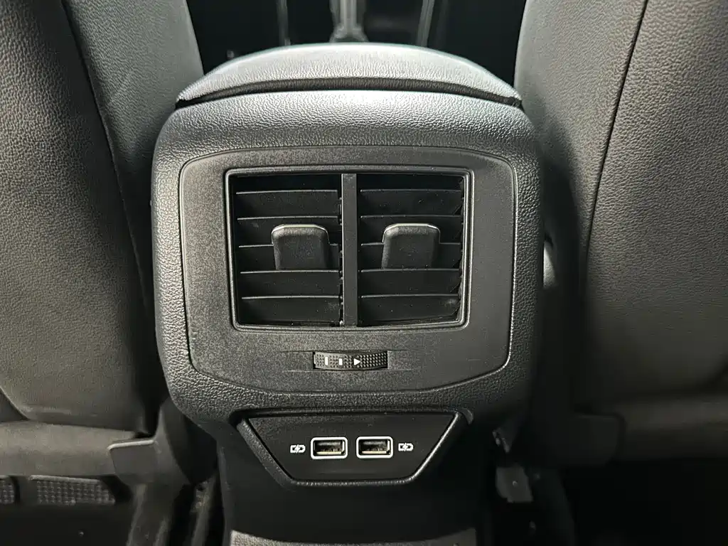 Volkswagen T-Roc 2022 — фото 17
