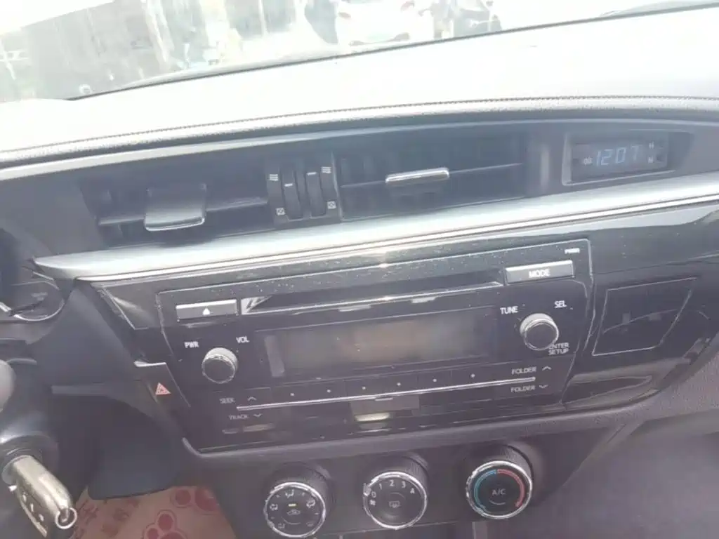 Toyota Levin 2015 — фото 13