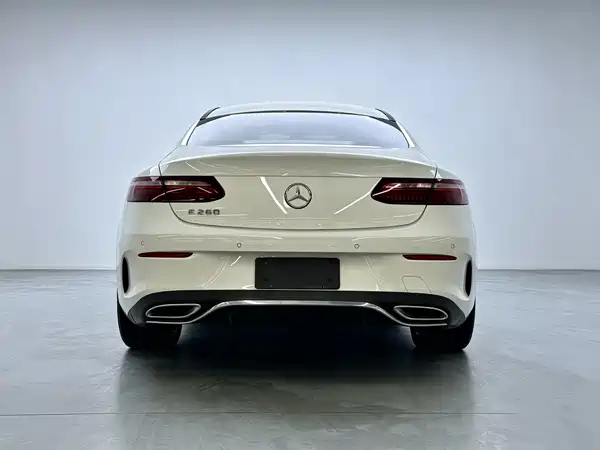 Mercedes-Benz E-Class 2023