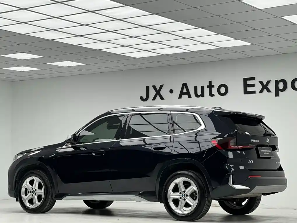 BMW X1 2023 — фото 12