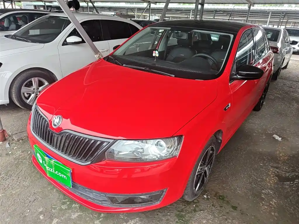 Skoda Rapid Spaceback 2016 — фото 2