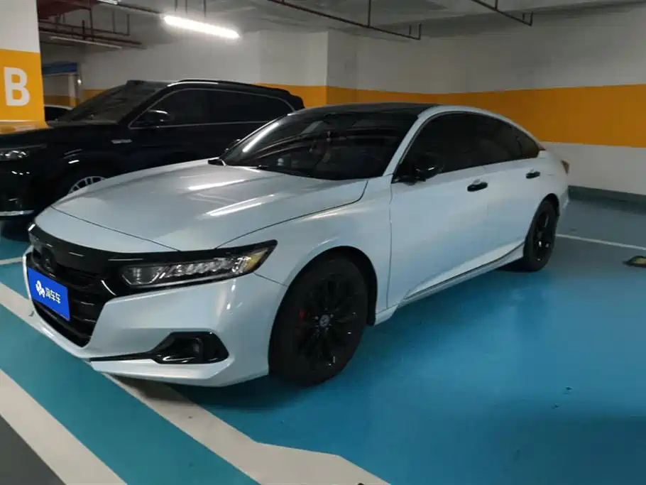 Honda Accord 2022 — фото 1