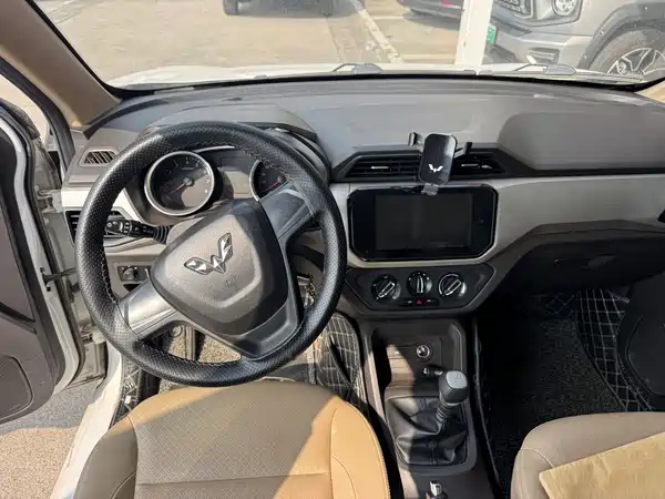 Wuling Hongguang 2019
