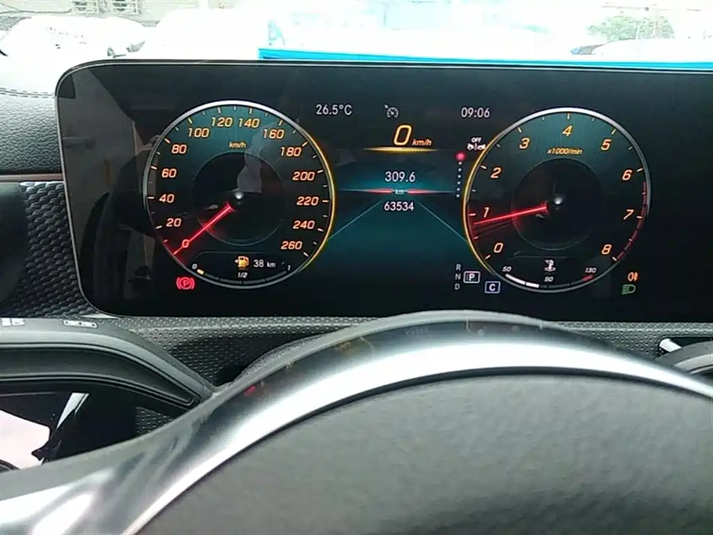 Mercedes-Benz A-Class 2023 — фото 12