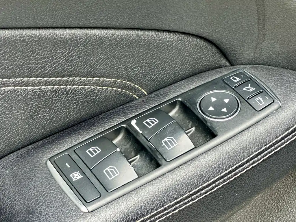 Mercedes-Benz M-Class 2013 — фото 23