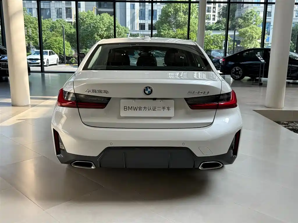 BMW 3 Series 2024