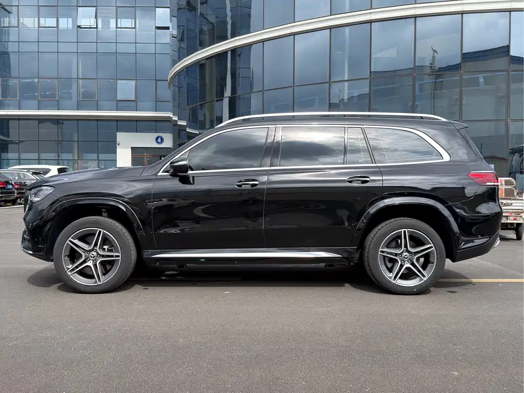 Mercedes-Benz GLS 2024