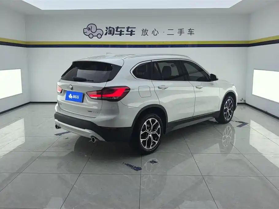 BMW X1 2023 — фото 3