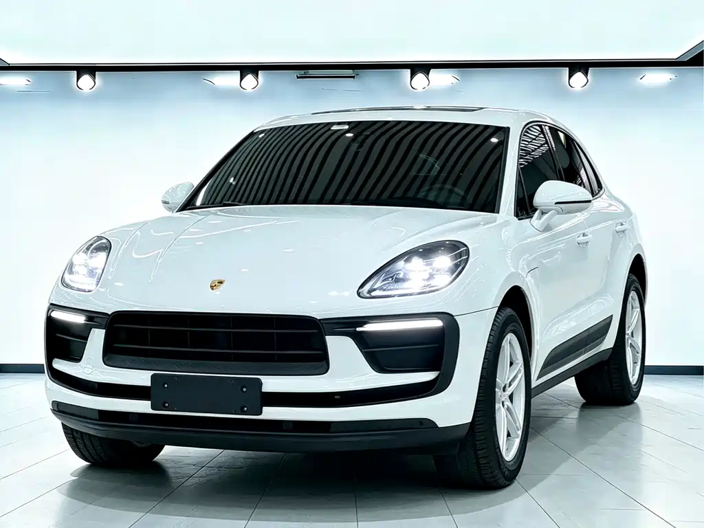 Porsche Macan 2023 — фото 1